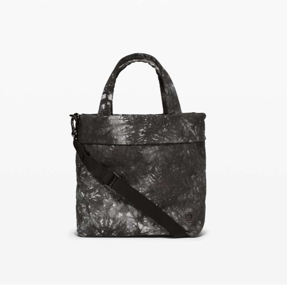Lululemon On My Level Small Tote Micro Ink Vapor Ice Grey Multi Tie Dye - Picture 2 of 8